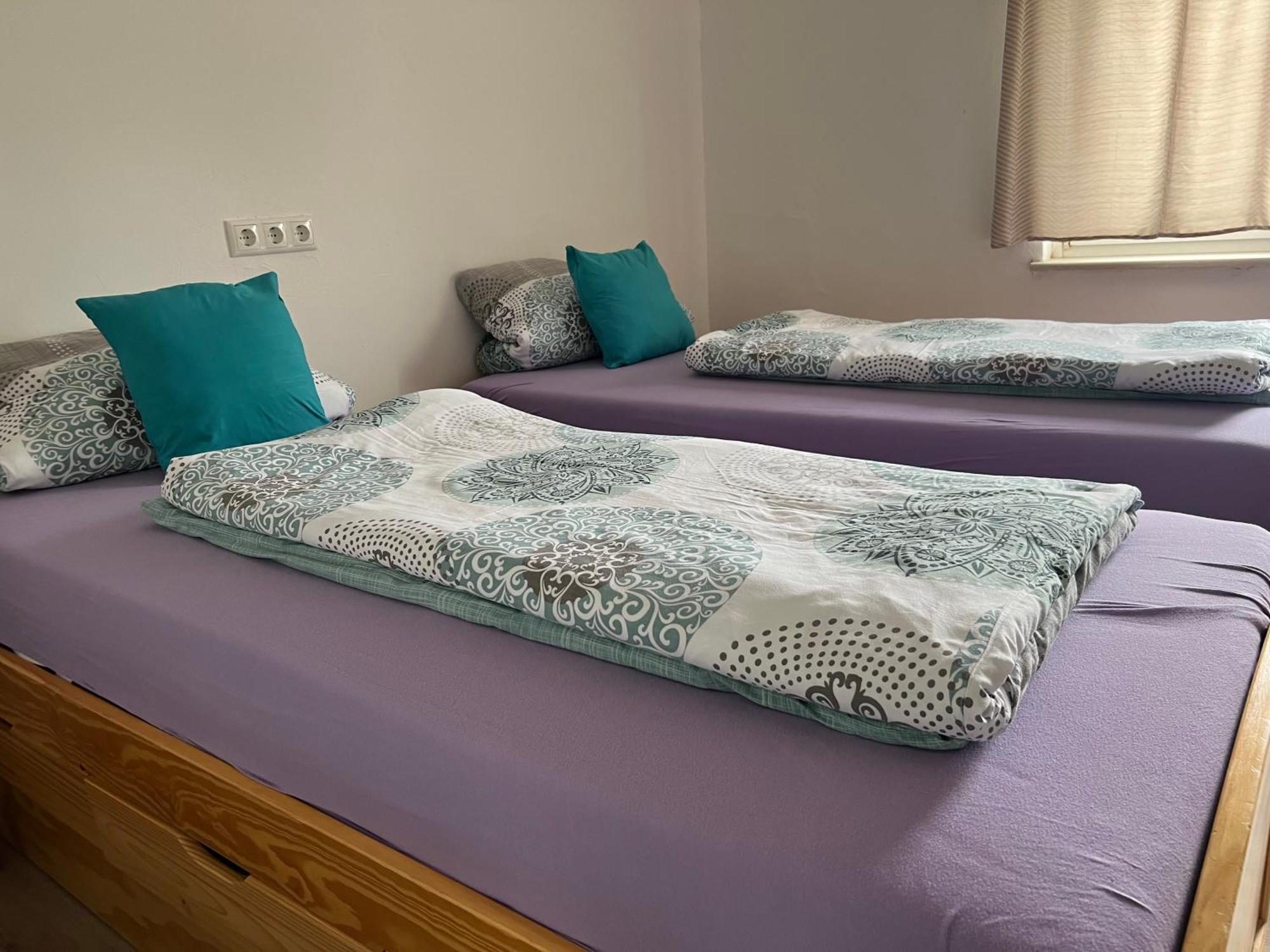 Apartments Und Zimmer Vettweiss Bagian luar foto