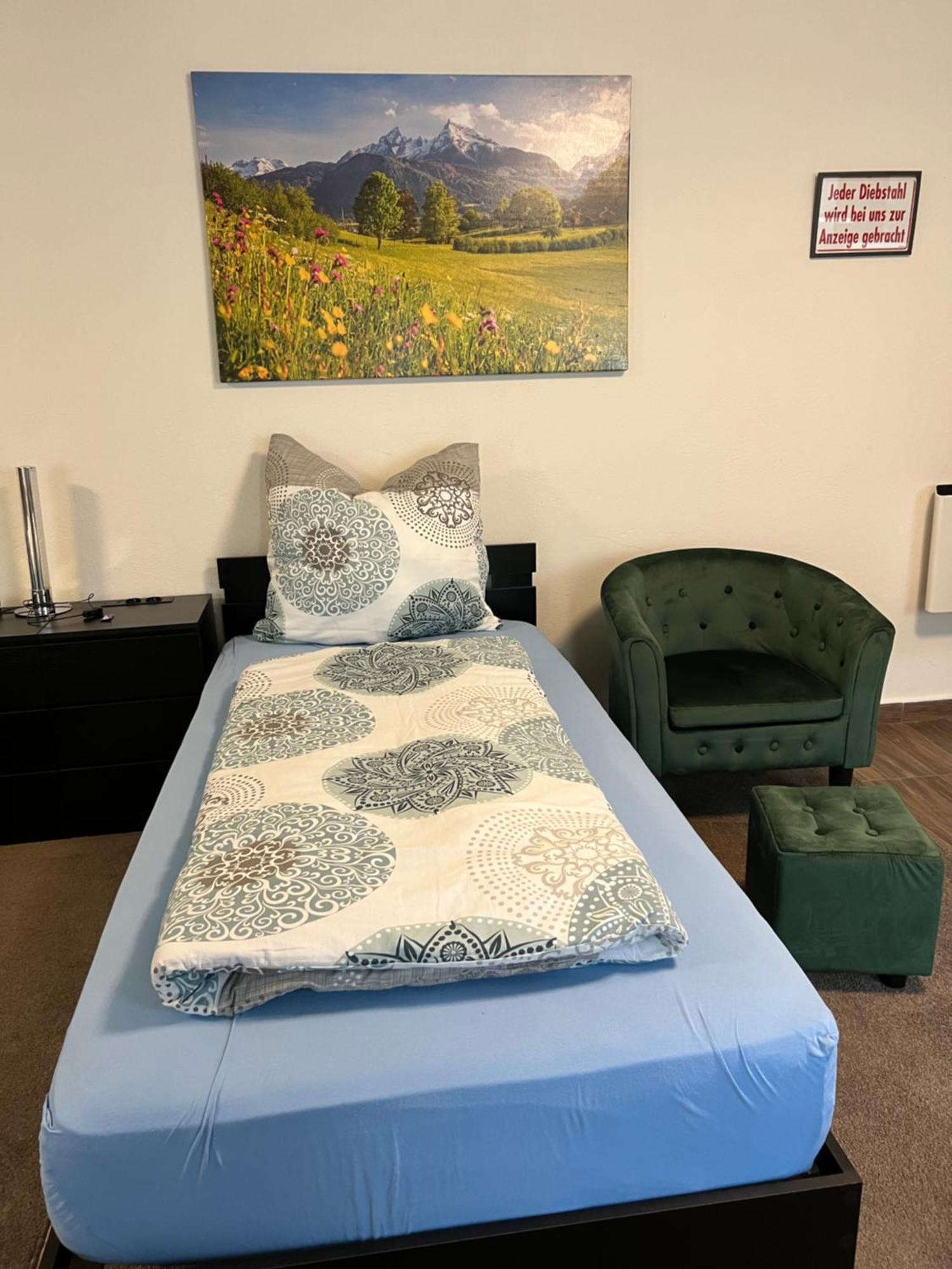 Apartments Und Zimmer Vettweiss Bagian luar foto