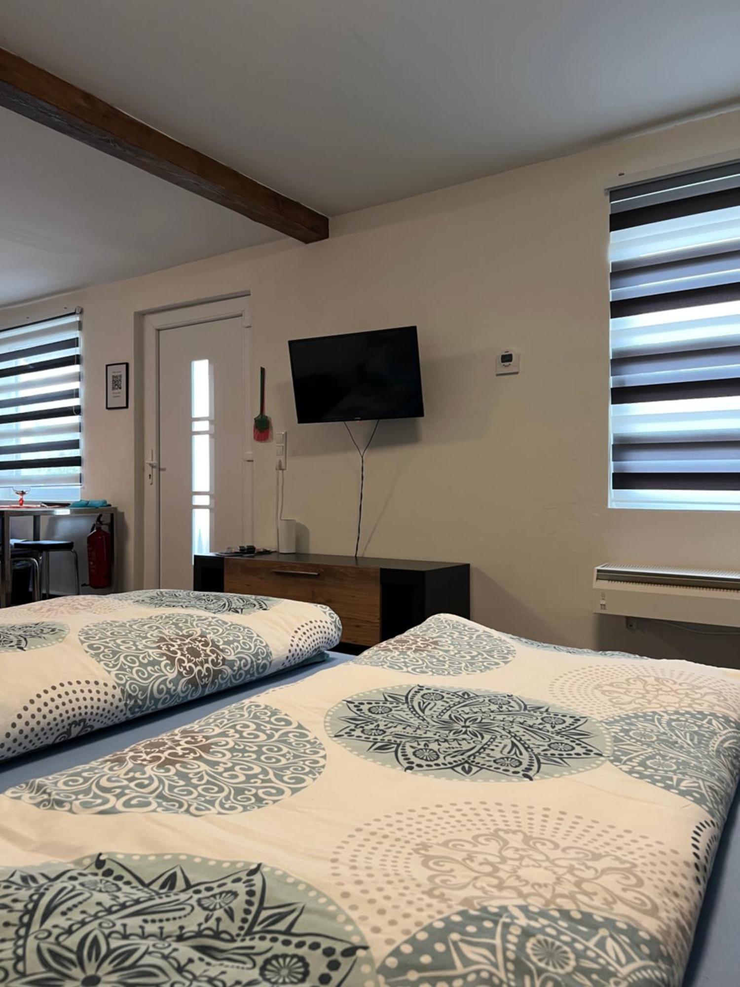 Apartments Und Zimmer Vettweiss Bagian luar foto